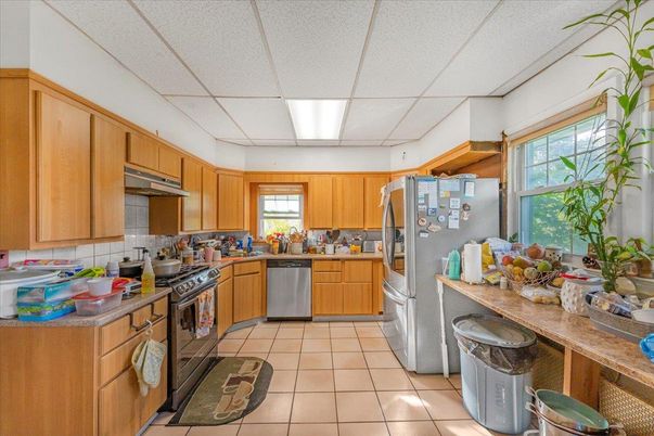 Interior, Kitchen, Stainless Steel Appliances