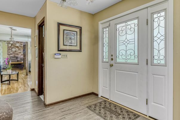 Chandelier, Interior, Wood Texture Flooring