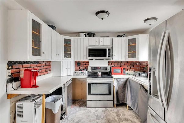 Interior, Kitchen, Stainless Steel Appliances