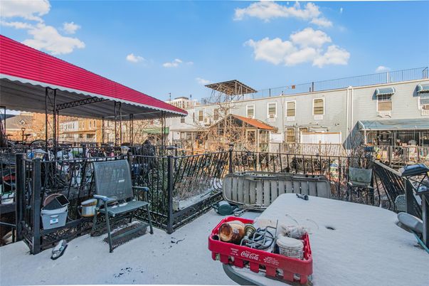Exterior, Hot Tub