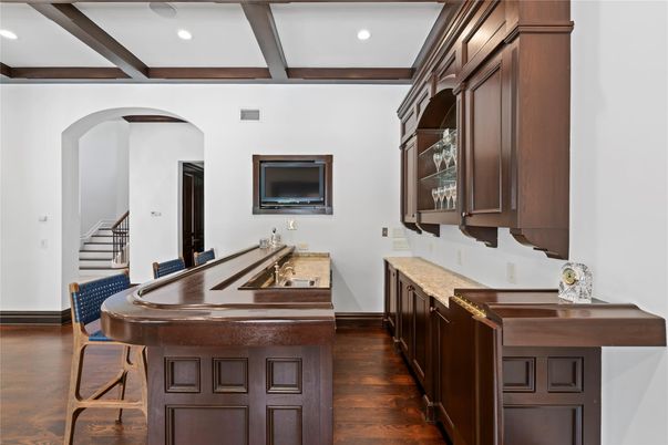 Interior, Recessed Lighting, Wooden Beams, Wood Texture Flooring