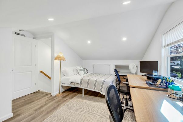 Bedroom, Home Office, Interior, Recessed Lighting, Wood Texture Flooring