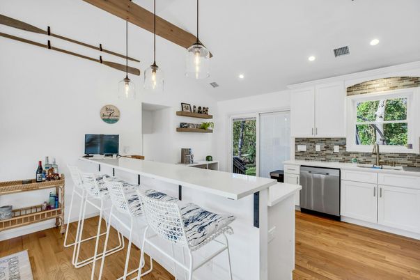 Interior, Kitchen, Pendant Lights, Recessed Lighting, Wood Texture Flooring