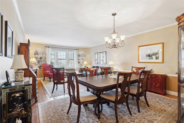 Chandelier, Dining room, Interior, Living room, Wood Texture Flooring