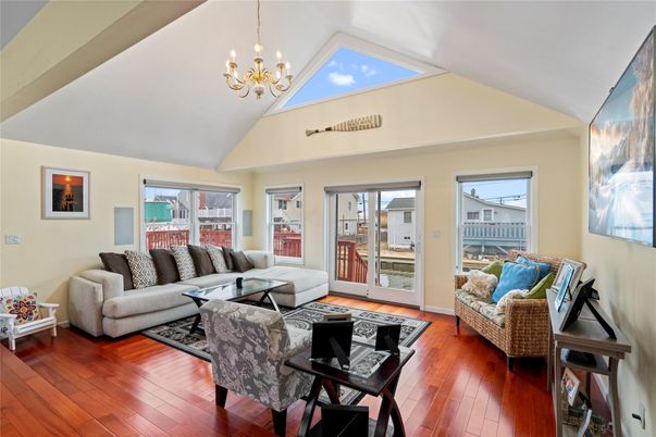 Chandelier, Interior, Living room, Wood Texture Flooring