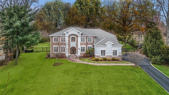 Backyard, Exterior, Facade, French Provincial