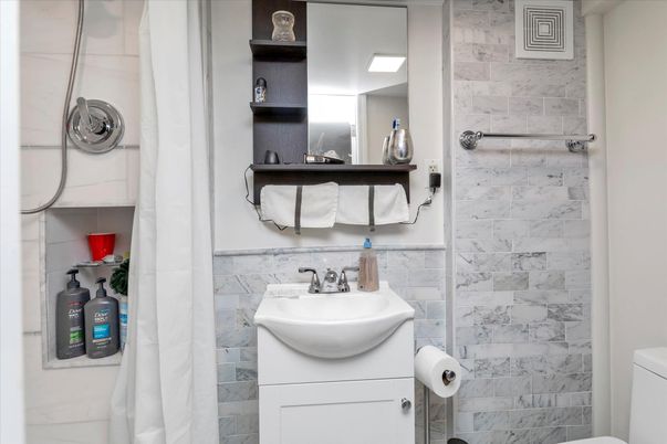 Bathroom, Interior, Marble Walls