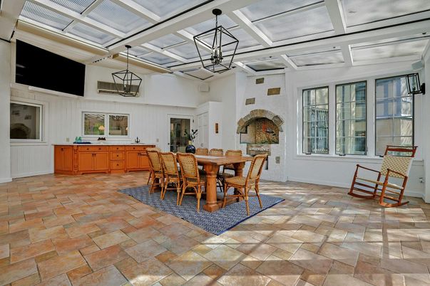 Dining room, Interior, Pendant Lights