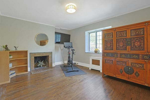 Fireplace, Fitness Equipment, Interior, Wood Texture Flooring