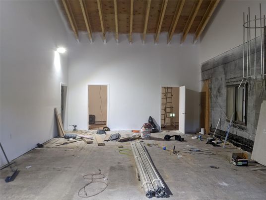 Empty room, Interior, Wooden Beams, Wooden Ceilings