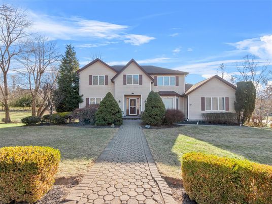 Backyard, Exterior, Facade, Farmhouse