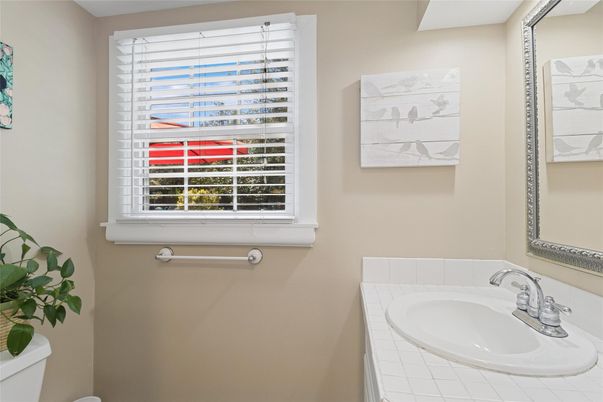Bathroom, Interior, Tile Countertops
