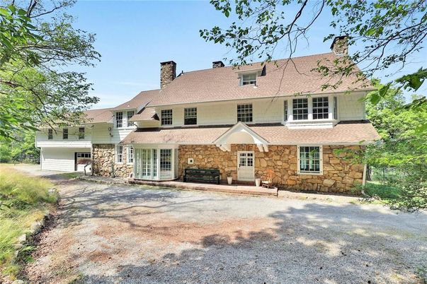 Backyard, Exterior, Facade, Georgian