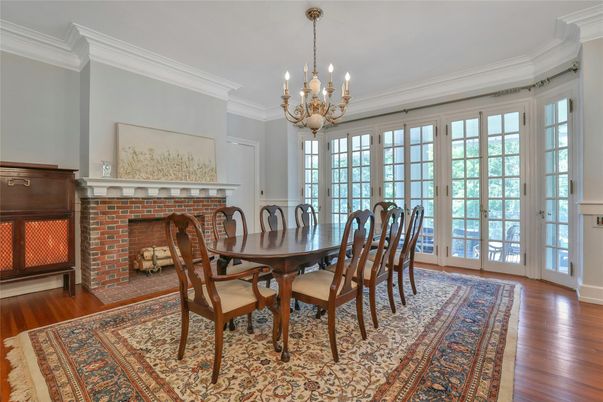 Chandelier, Dining room, Fireplace, Interior, Wood Texture Flooring