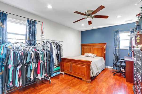 Bedroom, Home Office, Interior, Recessed Lighting, Wood Texture Flooring