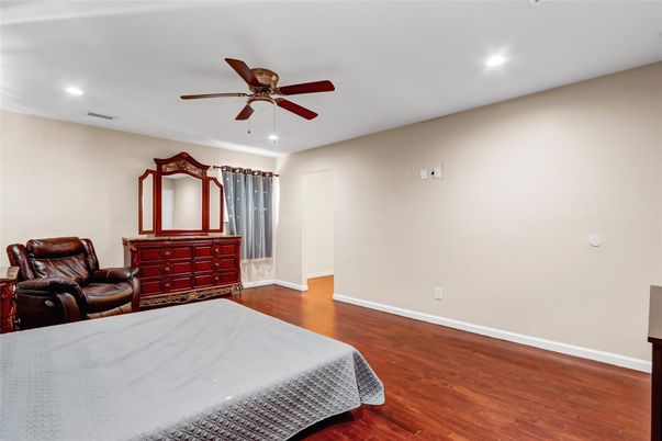 Bedroom, Interior, Recessed Lighting, Wood Texture Flooring