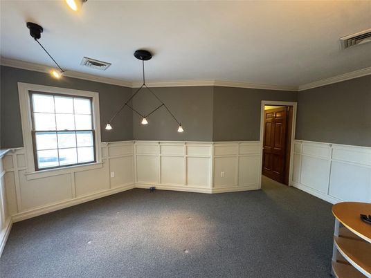 Empty room, Interior, Pendant Lights