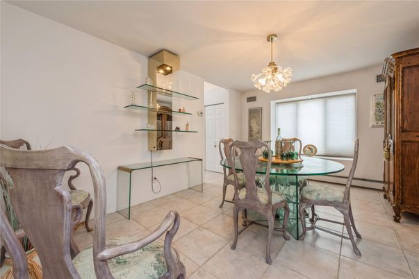 Chandelier, Dining room, Interior