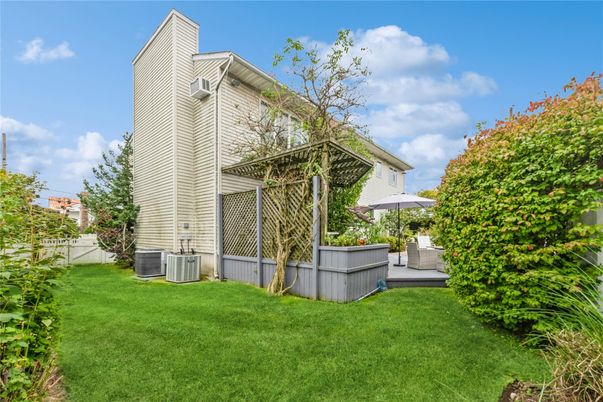 Backyard, Exterior, Hot Tub