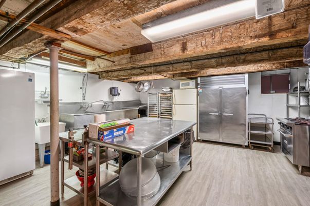 Dining room, Interior, Kitchen, Pendant Lights, Stainless Steel Appliances, Wooden Beams, Wooden Ceilings, Wood Texture Flooring