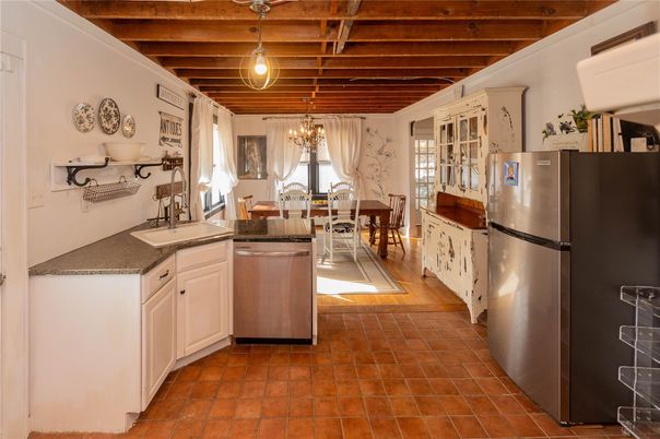 Chandelier, Dining room, Interior, Kitchen, Wooden Beams, Wooden Ceilings, Wood Texture Flooring