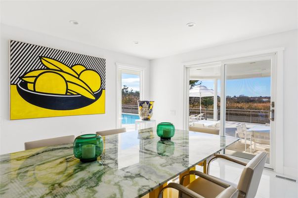 Dining room, Interior, Recessed Lighting