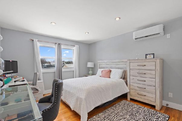 Bedroom, Home Office, Interior, Recessed Lighting, Wood Texture Flooring