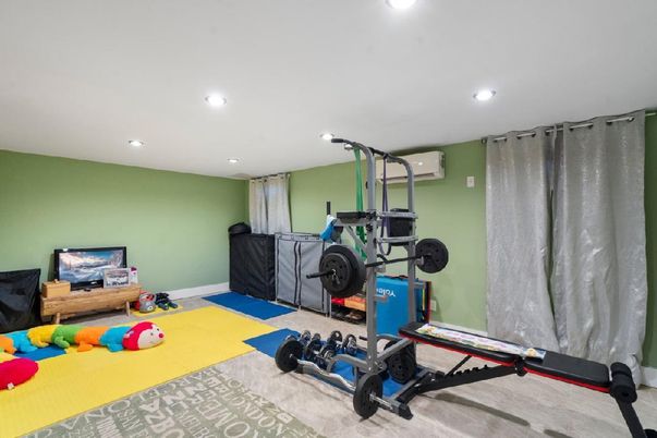 Fitness Equipment, Interior, Recessed Lighting