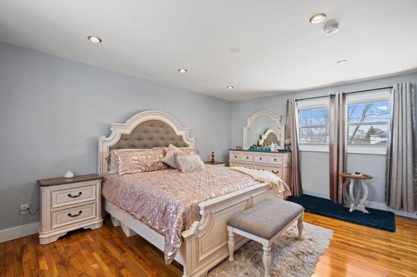 Bedroom, Interior, Recessed Lighting, Wood Texture Flooring