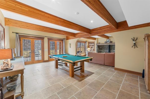 Billiard Table, Game Room, Interior, Recessed Lighting, Wooden Beams