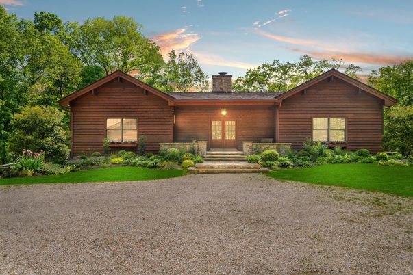 Backyard, Exterior, Facade, Log Home