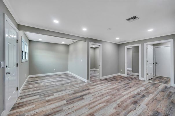 Empty room, Interior, Recessed Lighting, Wood Texture Flooring