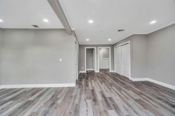 Empty room, Interior, Recessed Lighting, Wood Texture Flooring