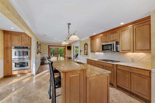 Interior, Kitchen, Pendant Lights, Recessed Lighting, Stainless Steel Appliances