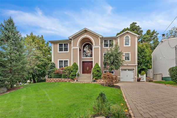 Attached, Backyard, Exterior, Facade, French Provincial