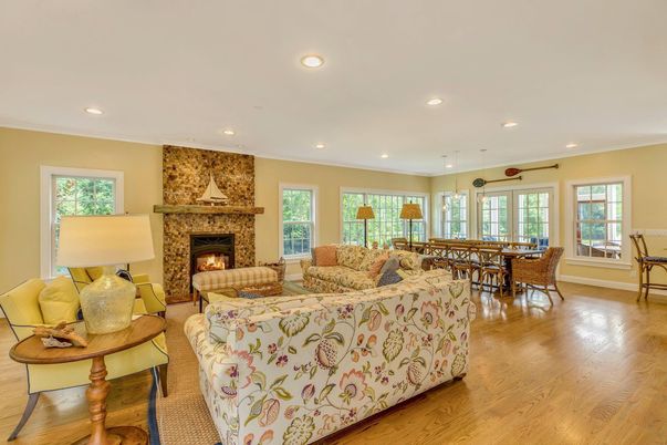 Dining room, Fireplace, Interior, Living room, Pendant Lights, Recessed Lighting, Wood Texture Flooring