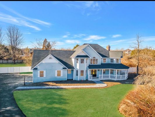 Backyard, Exterior, Facade, Farmhouse