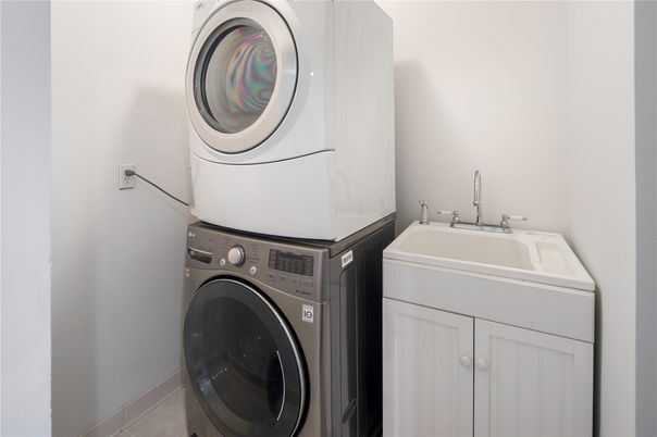 Interior, Utility Closets, Washer