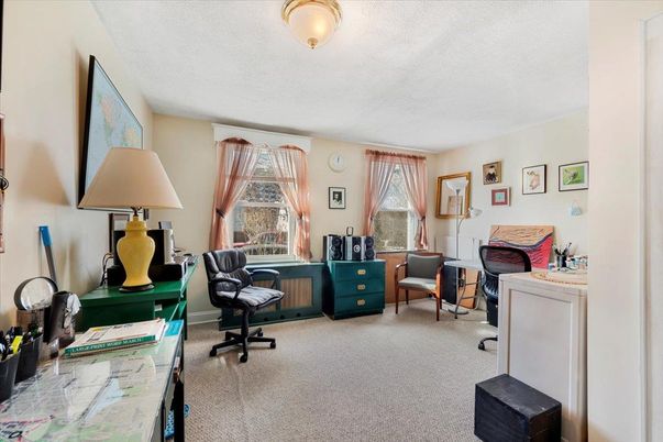 Home Office, Interior
