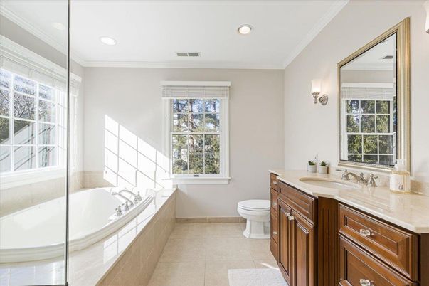 Bathroom, Interior, Recessed Lighting