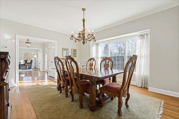 Chandelier, Dining room, Fireplace, Interior, Wood Texture Flooring