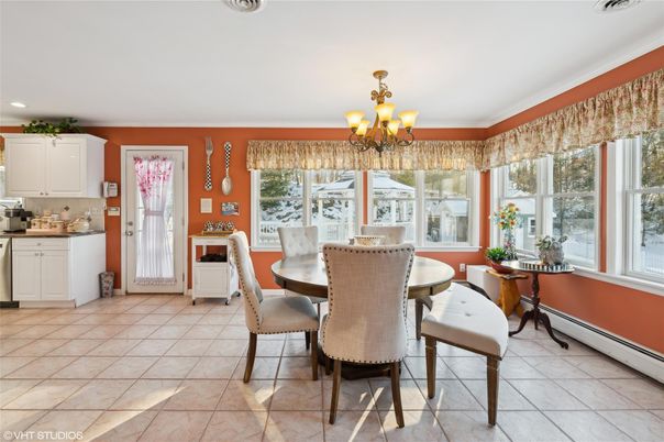 Chandelier, Dining room, Interior, Kitchen, Recessed Lighting