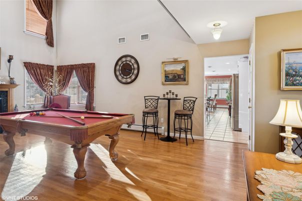 Billiard Table, Game Room, Interior, Wood Texture Flooring