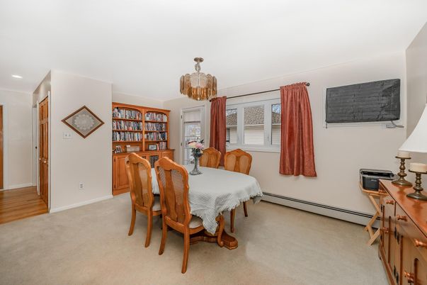 Chandelier, Dining room, Interior, Recessed Lighting, Wood Texture Flooring