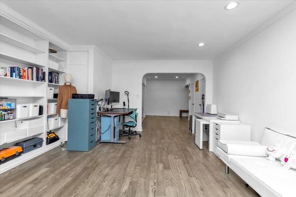 Home Office, Interior, Recessed Lighting, Wood Texture Flooring