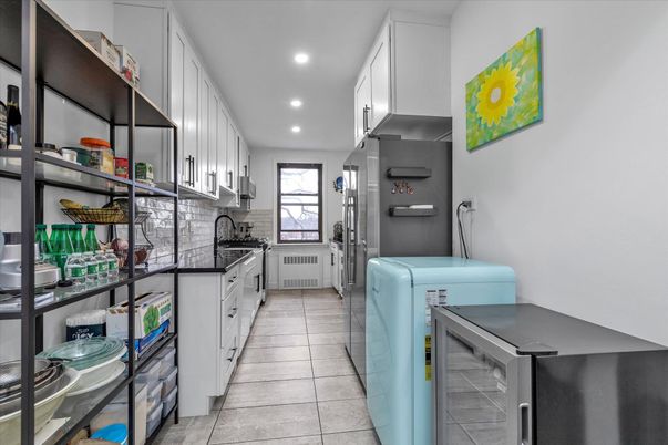 Interior, Kitchen, Recessed Lighting, Washer