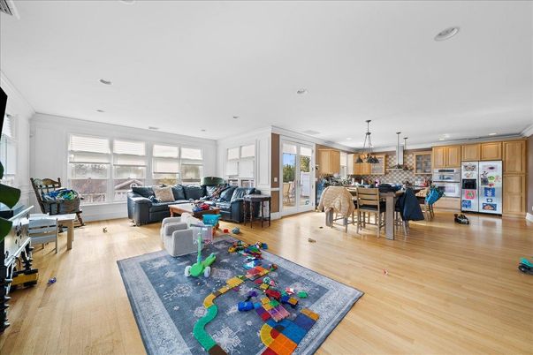 Dining room, Interior, Kitchen, Living room, Pendant Lights, Recessed Lighting, Stainless Steel Appliances, Wood Texture Flooring