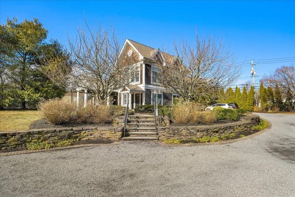 Exterior, Facade, Queen Anne Victorian