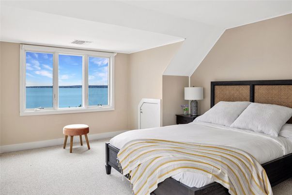 Bedroom, Interior, Water
