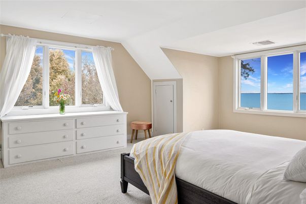 Bedroom, Interior, Water